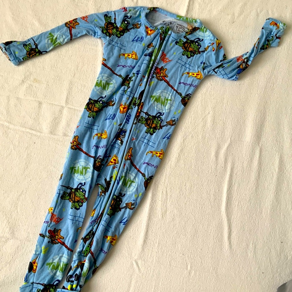 Teenage Mutant Ninja Turtle Onesie size 9-12m